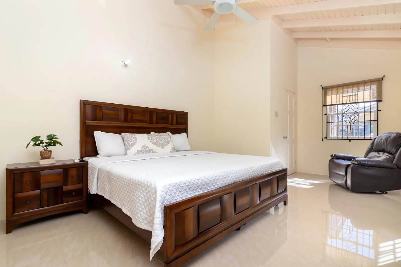 Villas In Draxhall, Pool, Gym, Tennis, Kids Playground Mammee Bay Jamaica