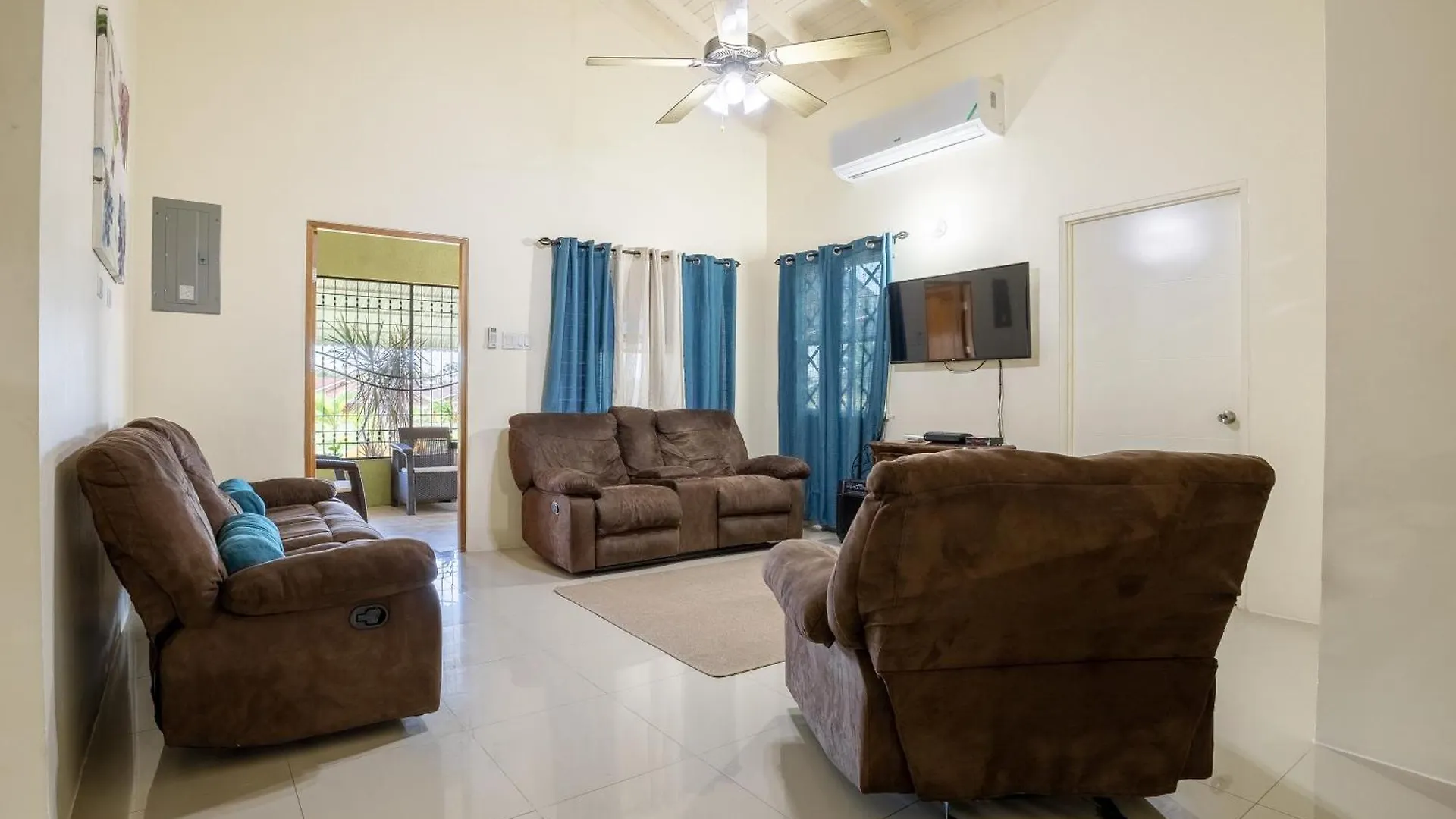 Villas In Draxhall, Pool, Gym, Tennis, Kids Playground Mammee Bay Jamaica