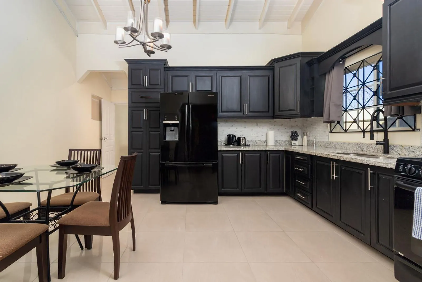 Villas In Draxhall, Pool, Gym, Tennis, Kids Playground Mammee Bay