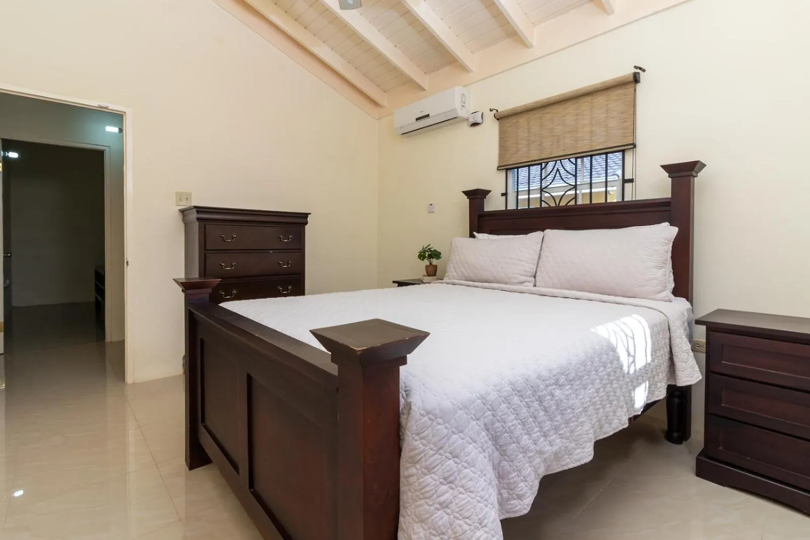 Villas In Draxhall, Pool, Gym, Tennis, Kids Playground Mammee Bay