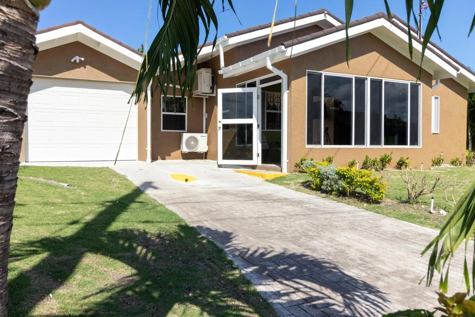 Villas In Draxhall, Pool, Gym, Tennis, Kids Playground Mammee Bay